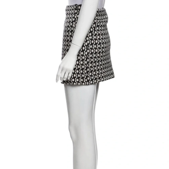 Diane Von Furstenberg Black & White Wool Mini Skirt Size 6/M - Picture 6 of 6